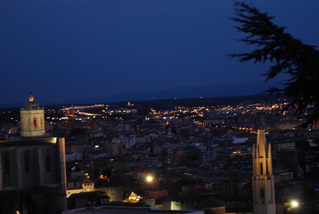 Villa Montjuic Girona خيرونا المظهر الخارجي الصورة